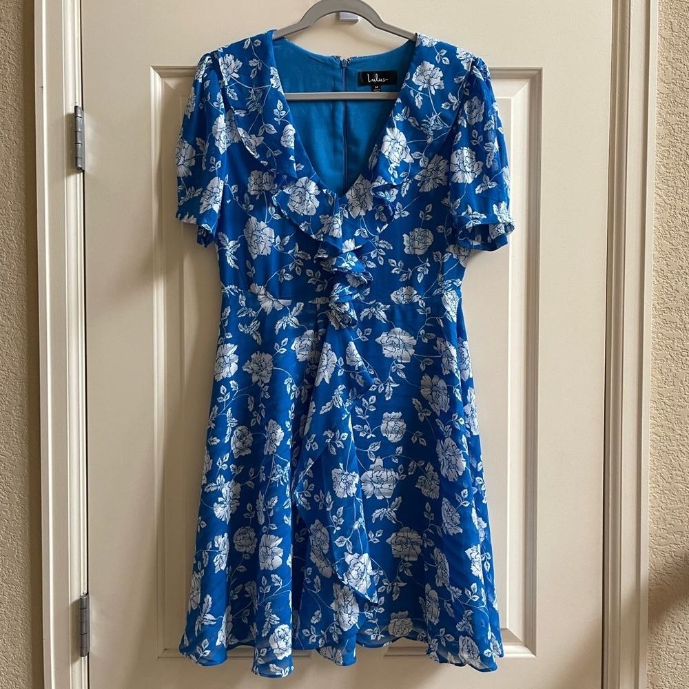 Lulu’s blue floral ruffled mini dress - Picture 2 of 7